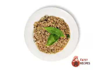 Полба з мідіями, помідорами та базиліком