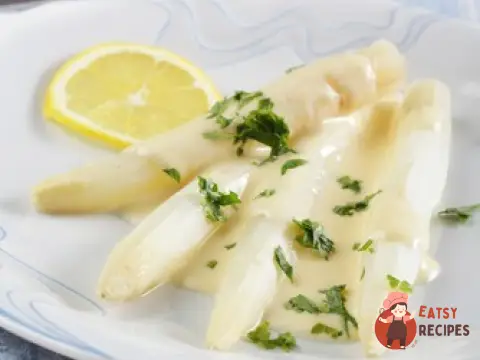 Бланширована спаржа