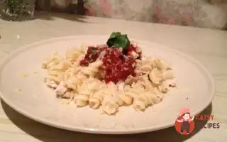 Макарони З Помідорами Та Цибулею