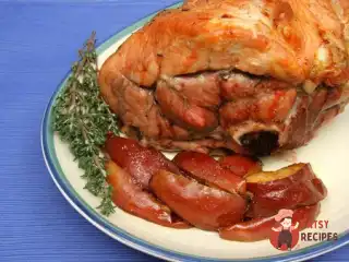 Закуска з яблук з чебрецем