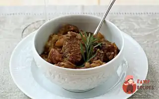 Печінка Цесарки З Цибульно-Яблучним Соусом