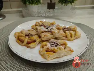 Шари з яблуком, корицею та волоським горіхом