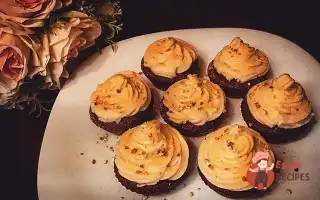 Морквяні Капкейки З Апельсиновою Цедрою (Carrot Cupcakes With Orange Zest)