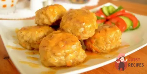 Рибні кульки у соусі