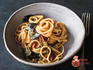 Спагетті з перцевим рагу