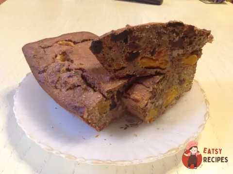 Вівсяний кекс з прянощами, мандаринами та сухофруктами
