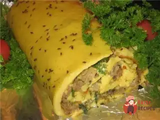 Сирно-м'ясний рулет із кмином