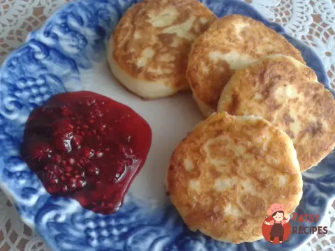 Пишні сирники
