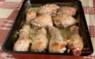Кисло-Солодкі Курячі Стегна З Морквою Та Зеленню