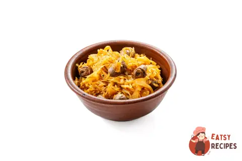 Солянка з курячими сердечками
