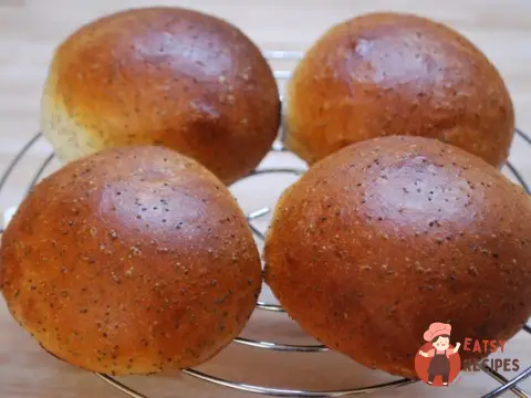 Макові булочки із сирного тіста