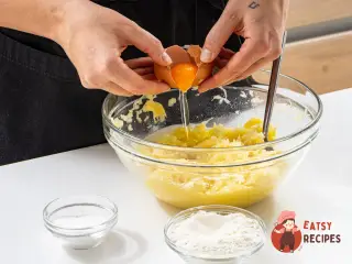 Крок 4: Драніки з фаршем