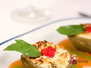 Серцевини артишоків з качиною печінкою під соусом бешамель