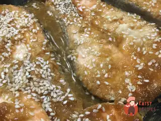 Лосось із духовки у медово-імбірному маринаді