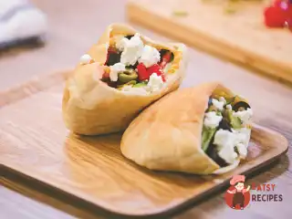 Піта з хумусом із квасолі