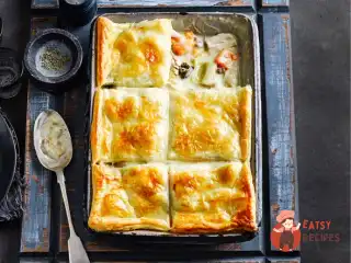 Куряче філе запечене під тестом