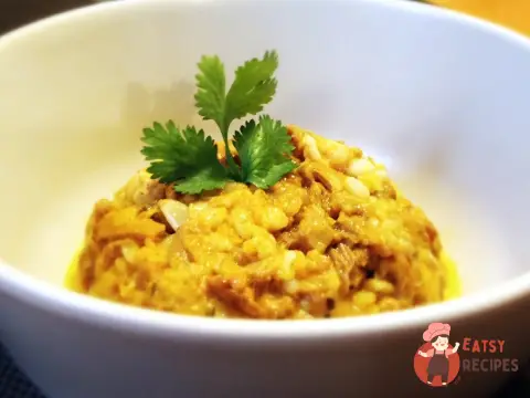 Каша з кускуса з лисичками, гарбузом і кедровими горішками
