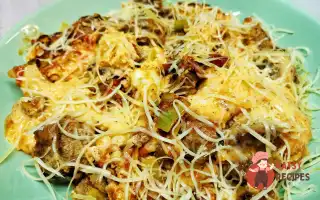 Сирна Яєчня З М'яСними Ковбасками Та Оливками