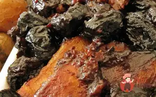 Свиняча Корейка З Чорносливом, Яблуками Та Вершками