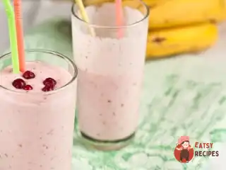 Полуничний коктейль