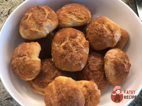 Швидкі булочки без дріжджів та яєць
