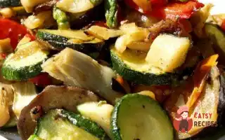 Салат Із Курчати Зі Спаржею, Кабачками Та Грибами