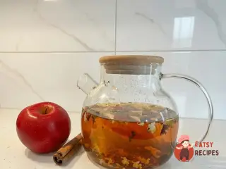 Крок 10: Яблучний чай з корицею