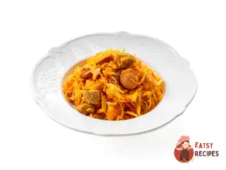 Солянка з капусти на сковороді