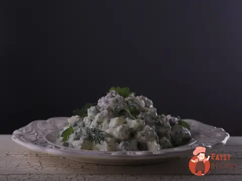 Різдвяний картопляний салат