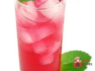 Лимонад з ревеню з м'ятою