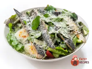 Дачний салат зі скумбрією на мангалі