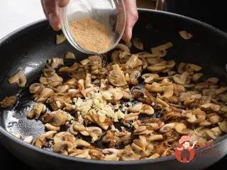Крок 9: Жюльєн з куркою та грибами