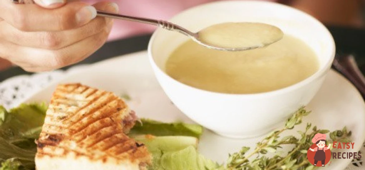 Швидкий крем-суп із цукіні та плавленого сиру (Soupe a la Courgette)