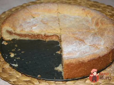Турецький яблучний пиріг