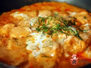 Курка каррі в казані