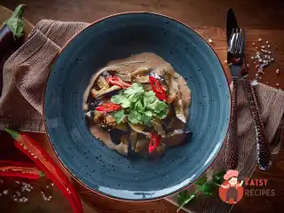 Обсмажені баклажани з кокосовим молоком від ресторану «Тарантіно»