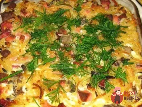 Запіканка з пасти з сосисками