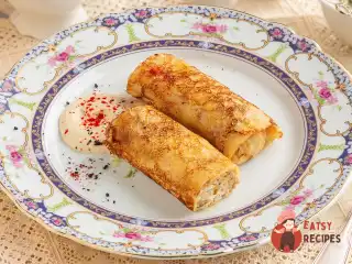 Млинці з тунцем та соусом тоннато