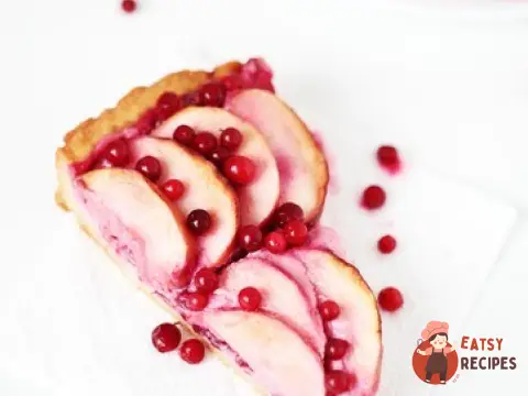 Брусничний десерт із корицею