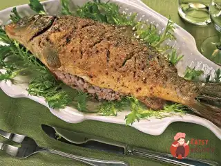 Фарширований короп по-старому