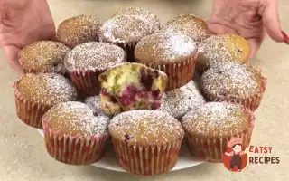 Повітряні Кекси Зі Смородиною