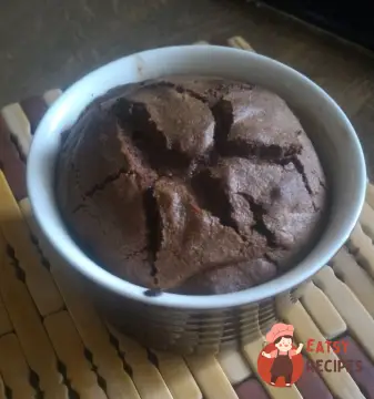 Шоколадний фондан з корицею та коньяком