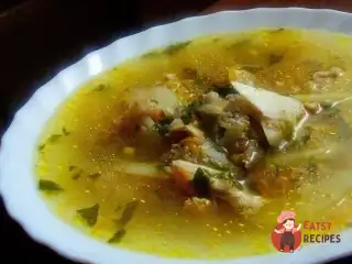 Суп з куркою та пшеничною крупою