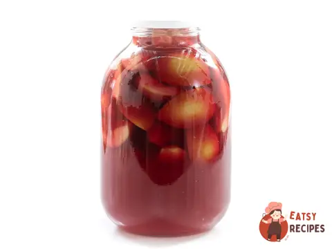 Компот із яблук з буряком