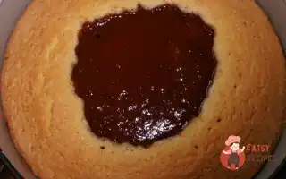 Пісочний Пиріг З Абрикосовим Джемом Та Мигдалем.