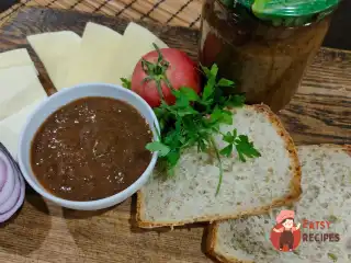 Сливовий соус із зеленню (як ткемалі)