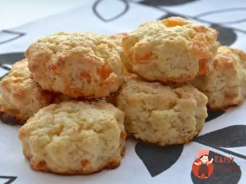 Яблучні скони з лимоном
