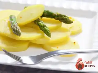 Картопляний салат зі спаржею по-сільському