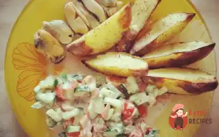 Картопля По-Сільському З Сирним Соусом
