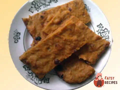 Морквяний кекс із родзинками